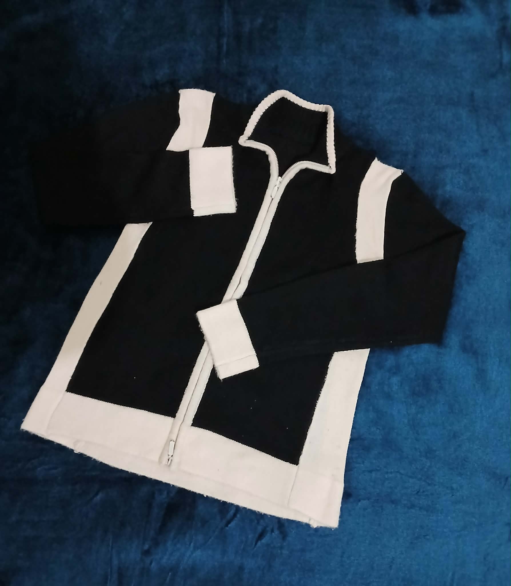 بلوزة L شتوي